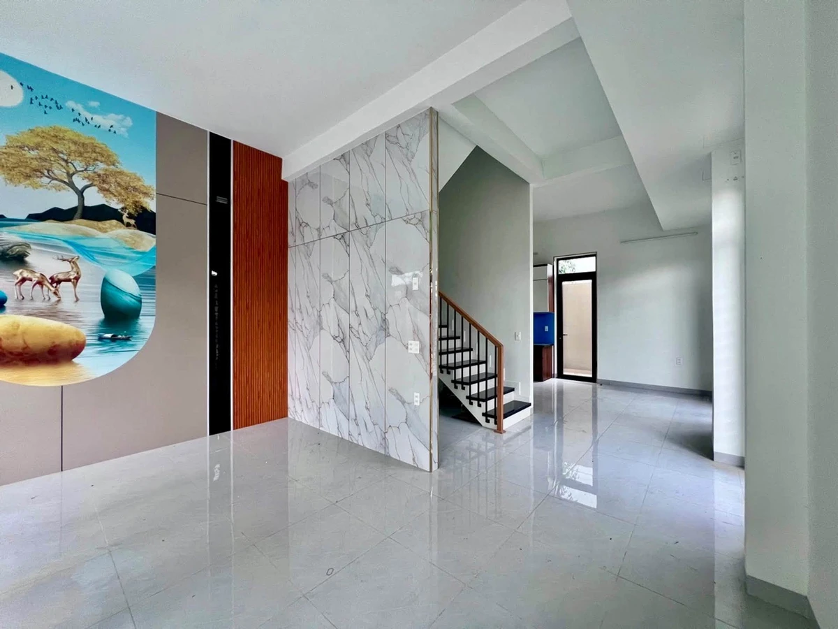 Bán nhà góc 4 tầng 105m² mặt tiền Nguyễn Duy Trinh, Quận 9 - Ảnh thu nhỏ 3