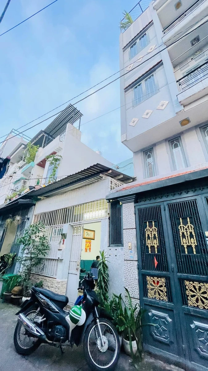 Bán nhà hẻm xe hơi 52m² Nguyễn Sơn, Tân Phú - 5.05 tỷ - Ảnh 1
