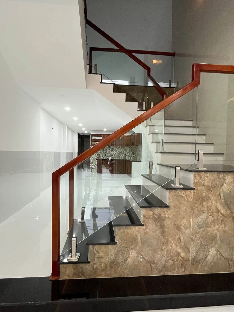 Bán nhà mới 100% 4 tầng 76m² đường 16m Bình Kiến - Ảnh 1