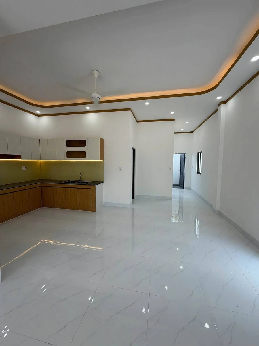 Bán nhà lầu hoàn thiện 3 phòng ngủ 100m² Bình Chánh 2.3 tỷ - Ảnh thu nhỏ 4