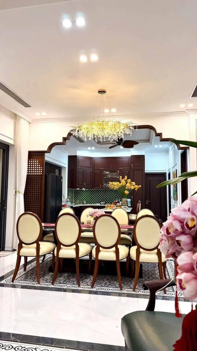 Biệt thự 3 tầng Tân Cổ Điển 220m² Nghi Phú 11 tỷ - Ảnh thu nhỏ 4