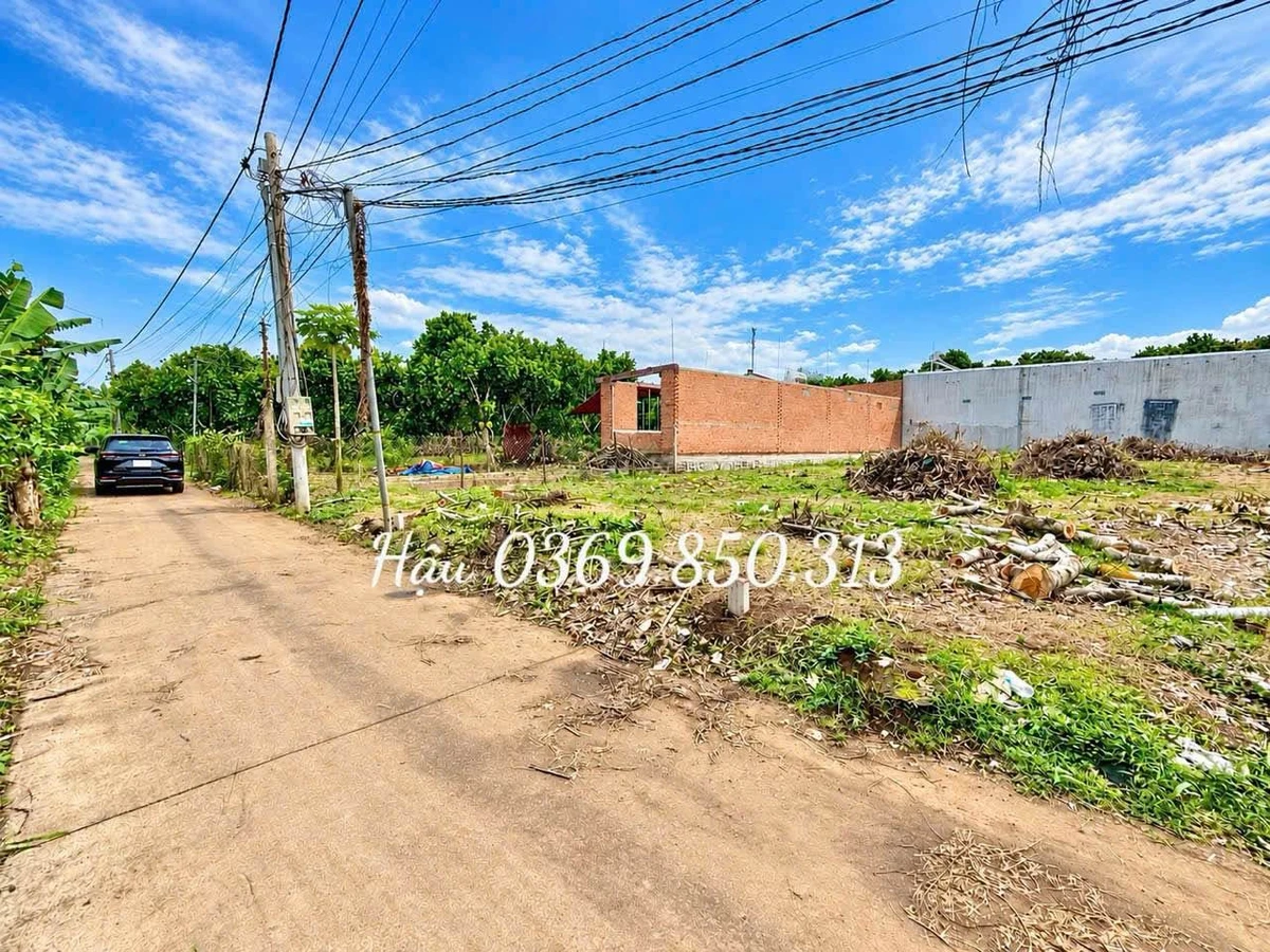 Bán đất thổ cư 125m2 sổ riêng, mặt tiền đường bê tông, Phường Bảo Vinh, giá 820 triệu - Ảnh thu nhỏ 2