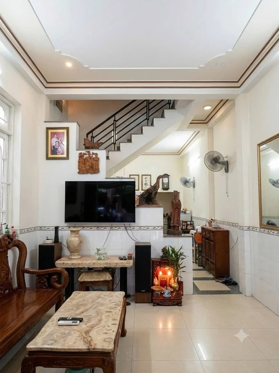 Bán nhà 2 tầng 97m2 mặt tiền Song Hào Thủ Đức - Ảnh 1