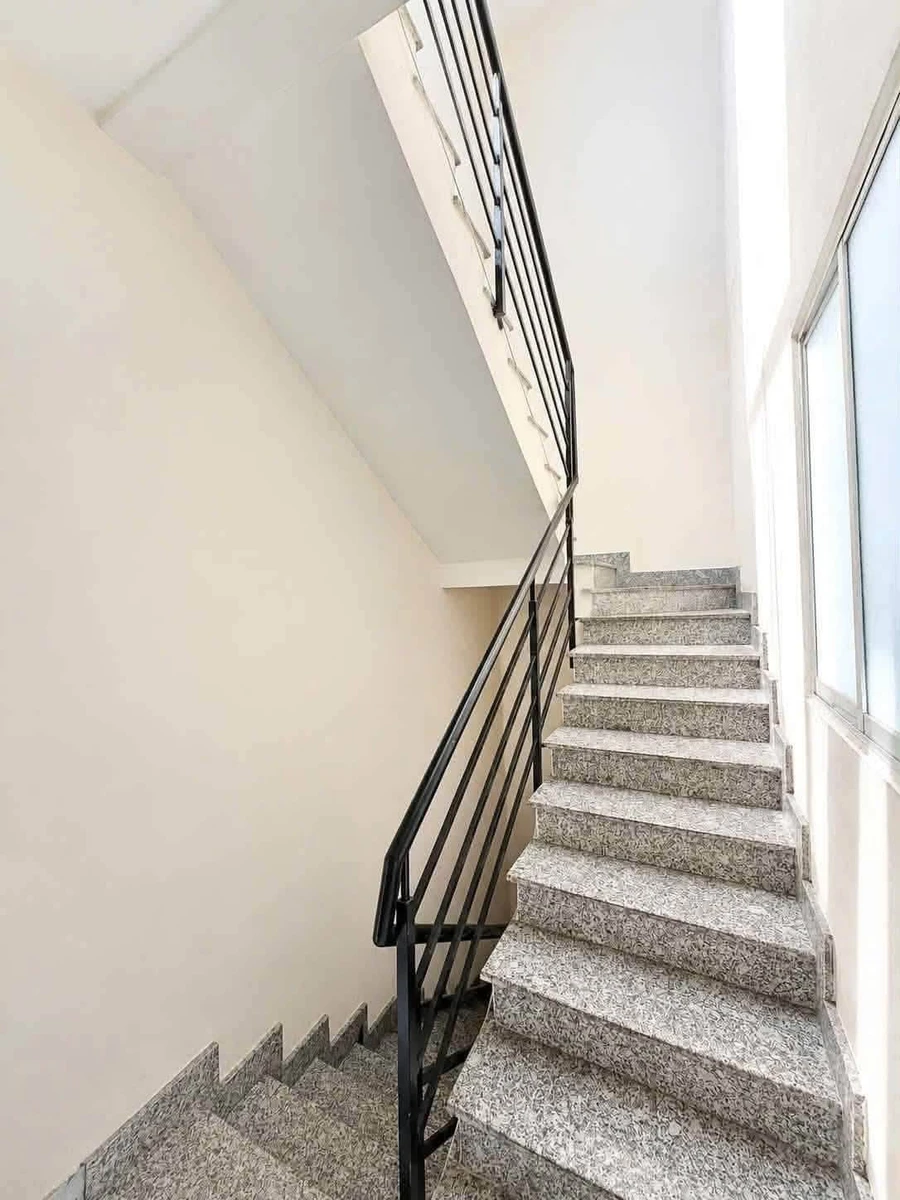 Bán nhà phố CMT8, Quận 10, 42m² x 4 tầng, 5 phòng ngủ, 4 tỷ - Ảnh thu nhỏ 3