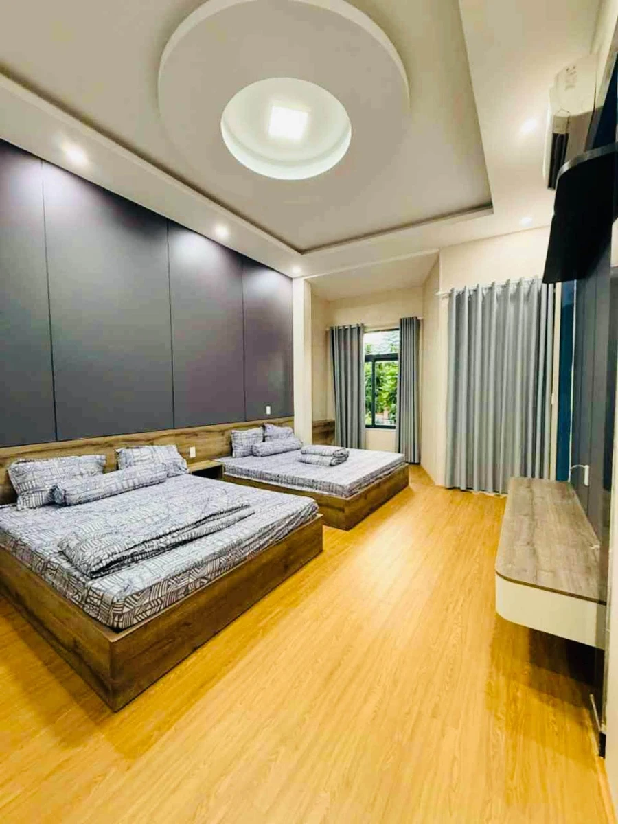 Bán nhà mặt tiền Ngô Quyền 90m2, 2 tầng, 9.1 tỷ - Ảnh 1