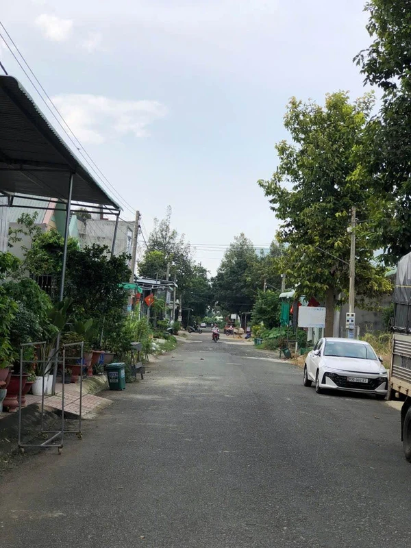 Bán đất nền 100m² mặt tiền 6m Đồng Xoài, Bình Phước 1,1 tỷ