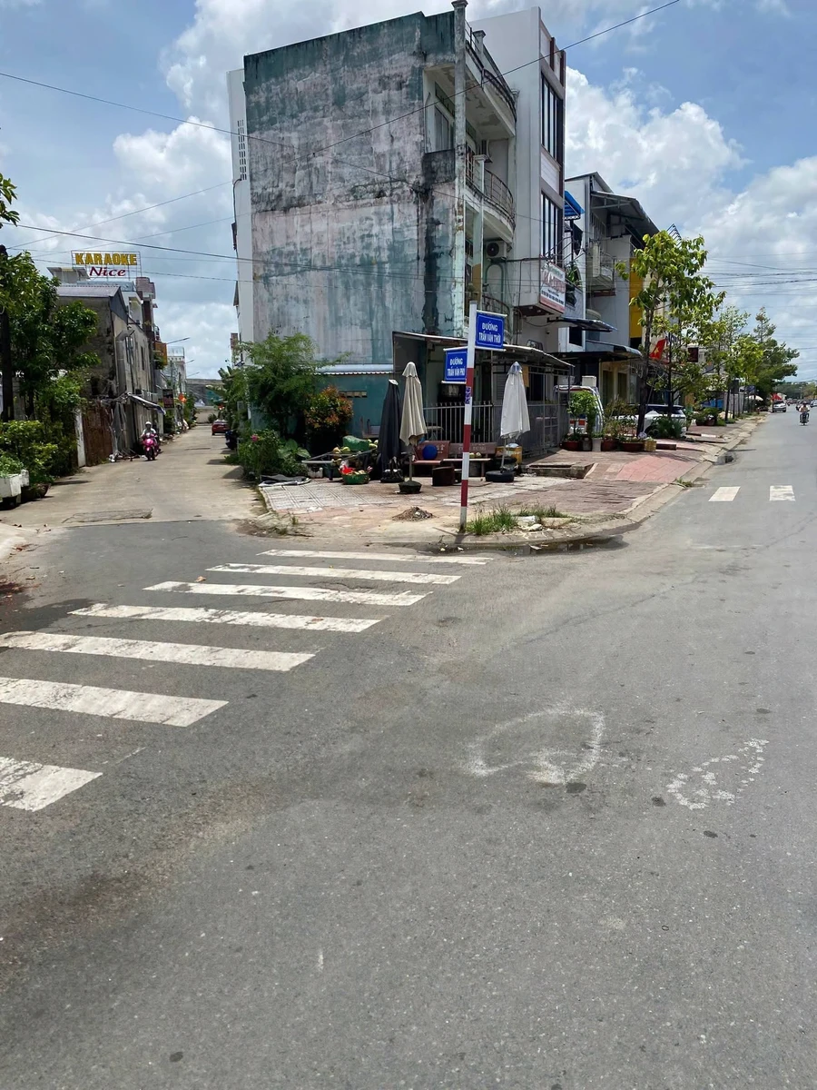 Cho thuê shophouse mặt tiền Trần Văn Thời Cà Mau 135m2 - Ảnh thu nhỏ 2