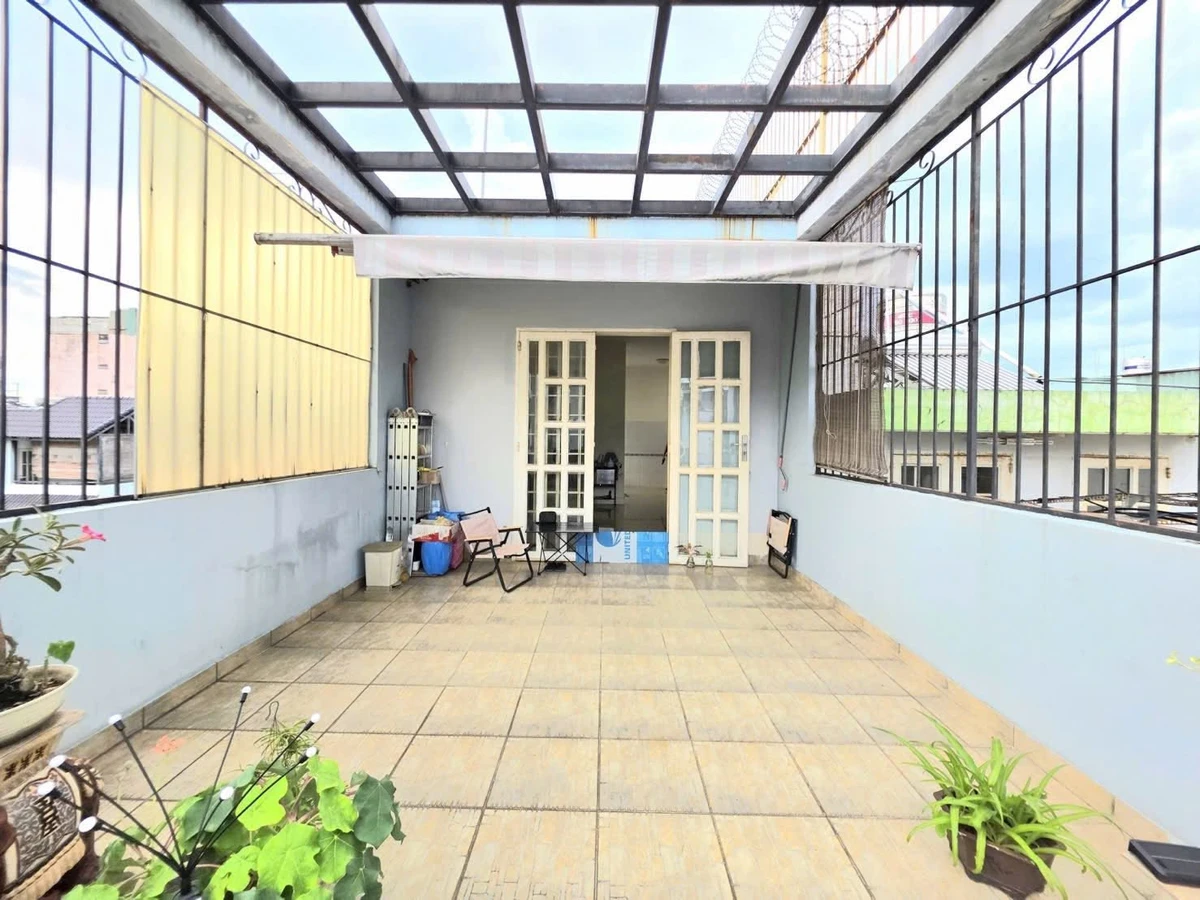 Bán nhà 4 tầng 65m2 Cách Mạng Tháng 8 Quận 10 - Ảnh thu nhỏ 2