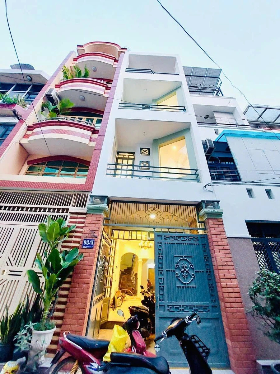 Bán nhà hẻm ô tô 3.6x10m, trệt 2 lầu sân thượng, Hoàng Hoa Thám, Bình Thạnh, 8,8 tỷ - Ảnh thu nhỏ 2
