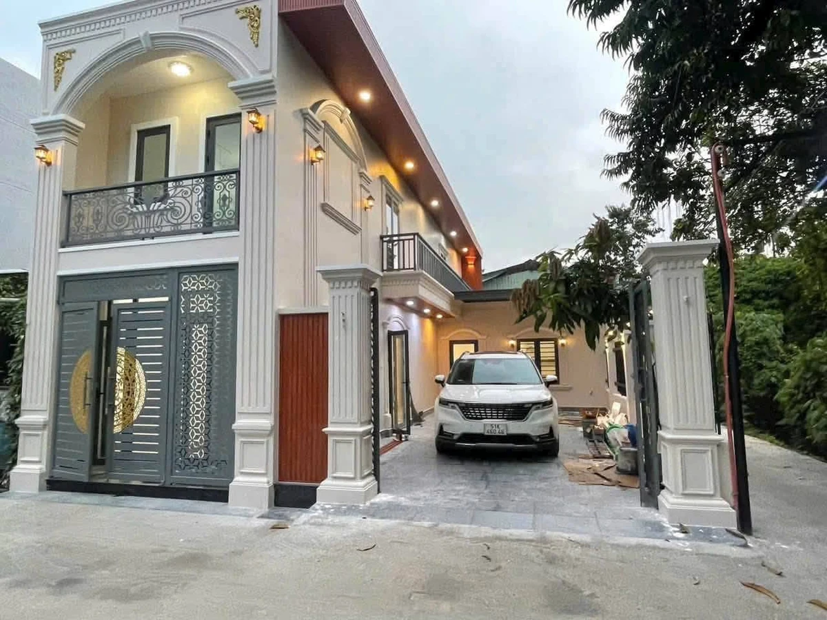 Bán biệt thự tân cổ điển 150m² 3PN góc 2 mặt tiền Bình Chánh - Ảnh thu nhỏ 4