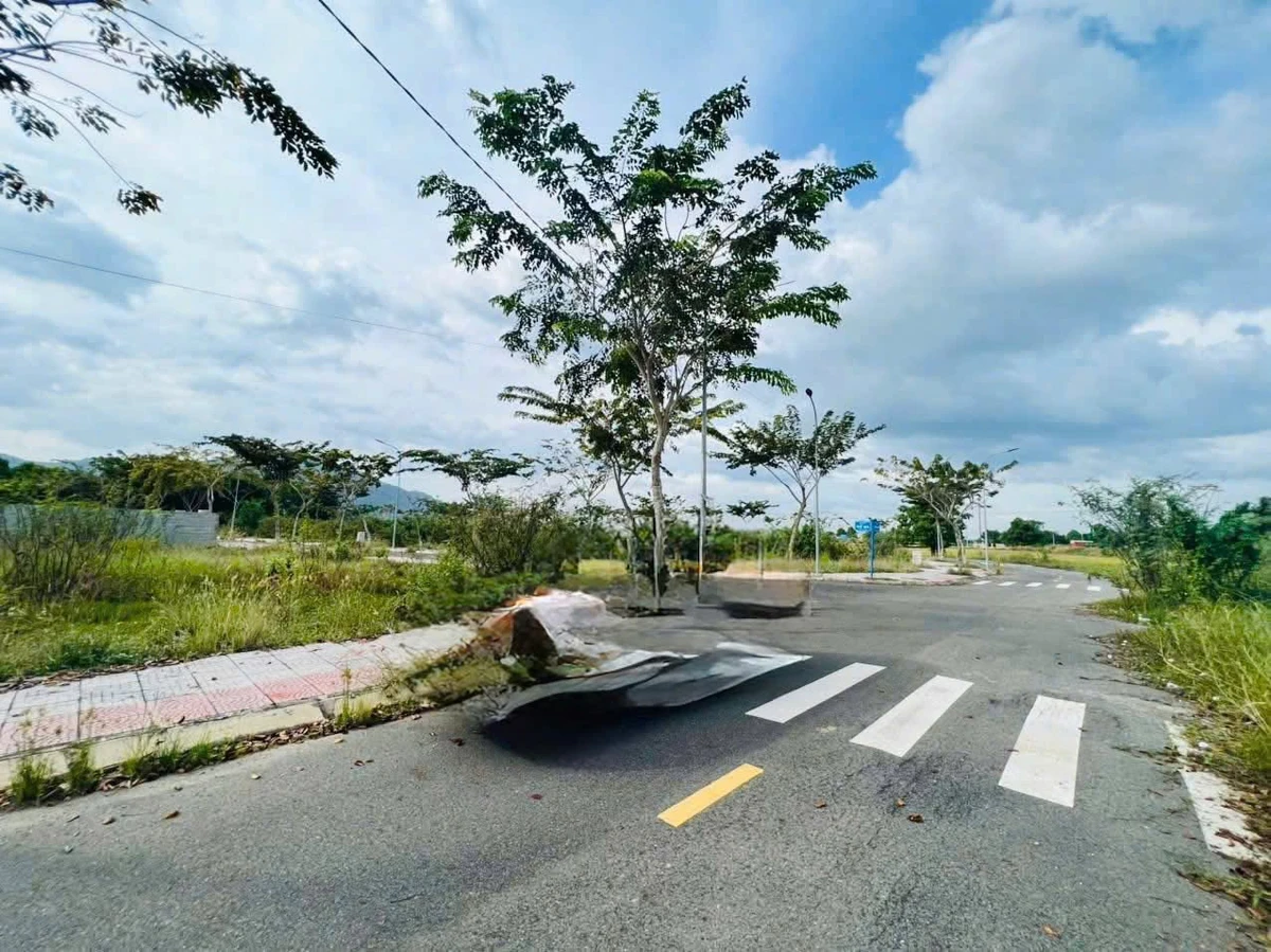 Bán đất Hoà Long Bà Rịa 179m2 giá 2 tỷ - Ảnh thu nhỏ 2