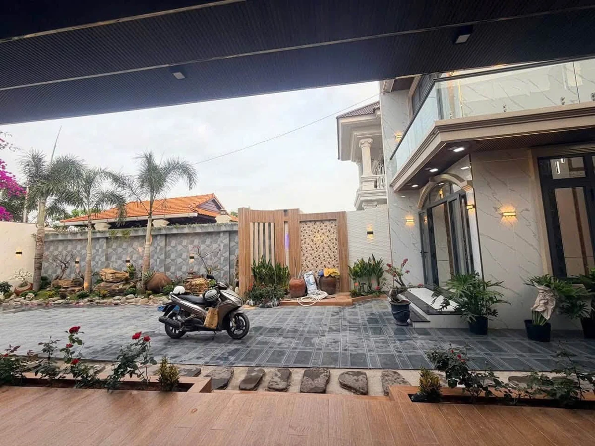 Bán biệt thự 3 PN, 400 m², mặt tiền Bạch Đằng, 6 tỷ 492 - Ảnh thu nhỏ 2