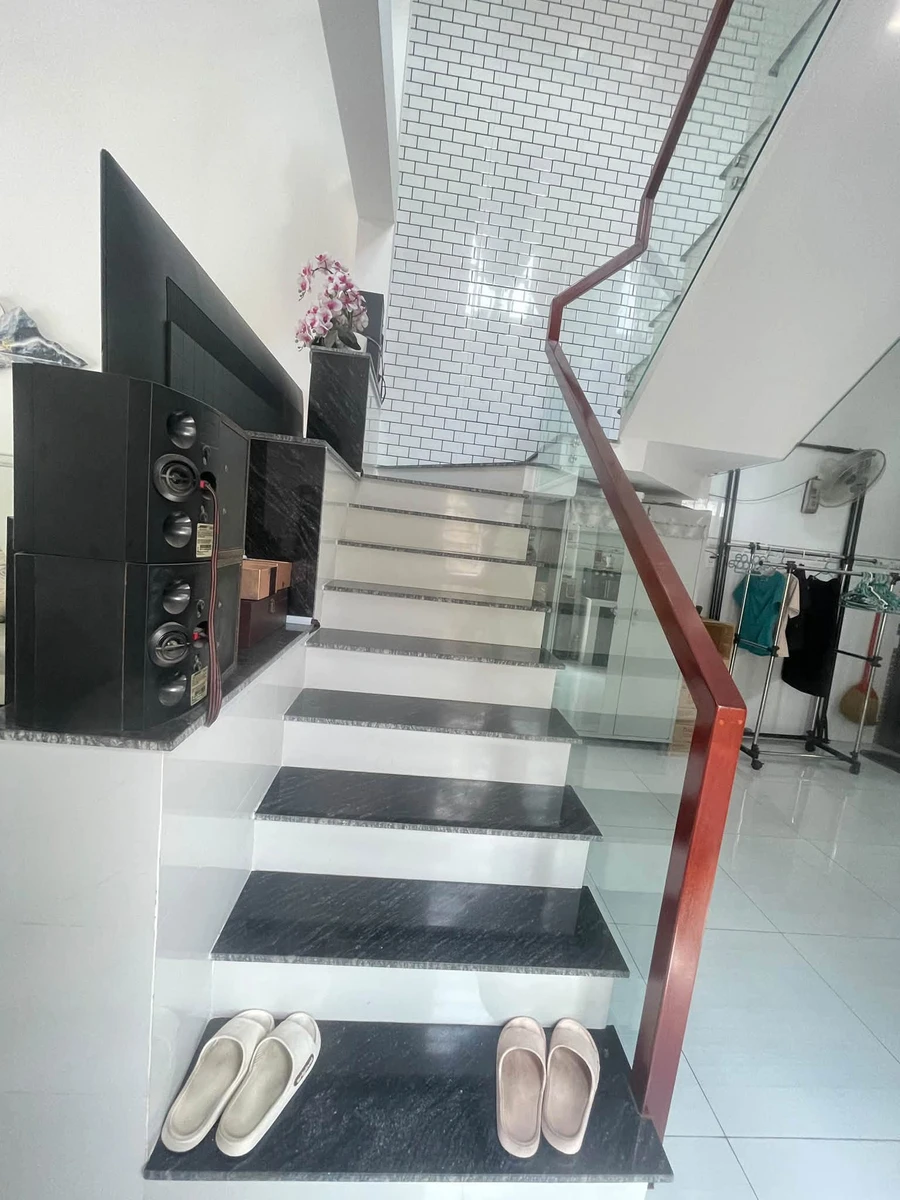 Bán nhà mặt tiền đường Cây Cám 4x20m, 1 trệt 1 lửng, giá 4,2 tỷ, Bình Chánh - Ảnh thu nhỏ 3
