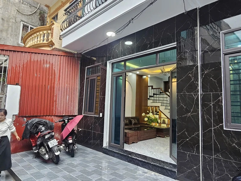 Bán nhà 3 tầng 60.8m2 full nội thất Nguyễn Hữu Cầu Hải Dương