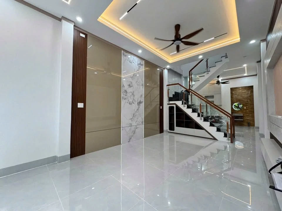 Bán nhà lầu 3PN, 120m2 gần chợ Tân Hiệp, Biên Hòa - Ảnh thu nhỏ 4
