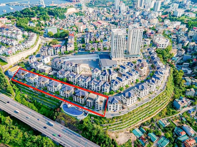 Bán biệt thự Beverly Hills Hạ Long 300m2, view biển