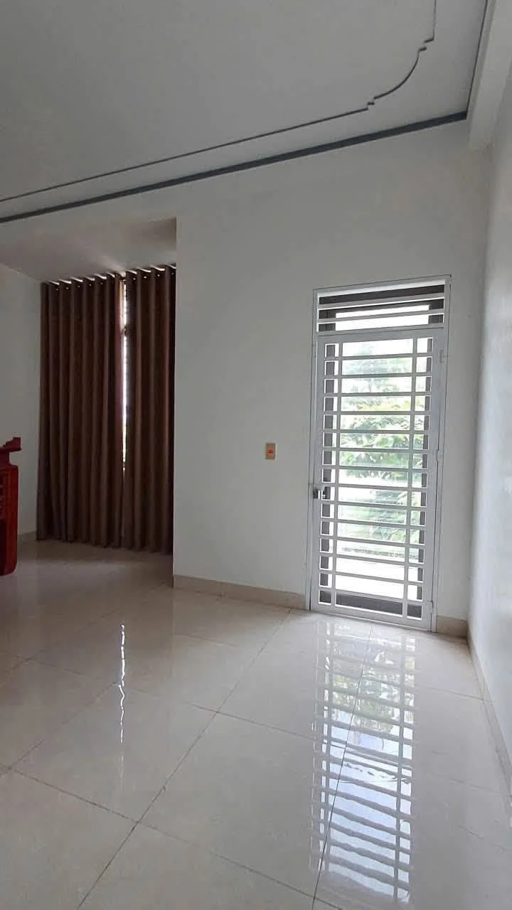 Bán nhà 3 tầng Kosy Lào Cai, 104 m² giá 2 tỷ - Ảnh 1