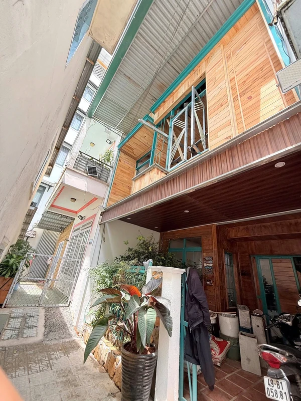 Bán homestay gỗ 3 phòng ngủ 72m² Đà Lạt