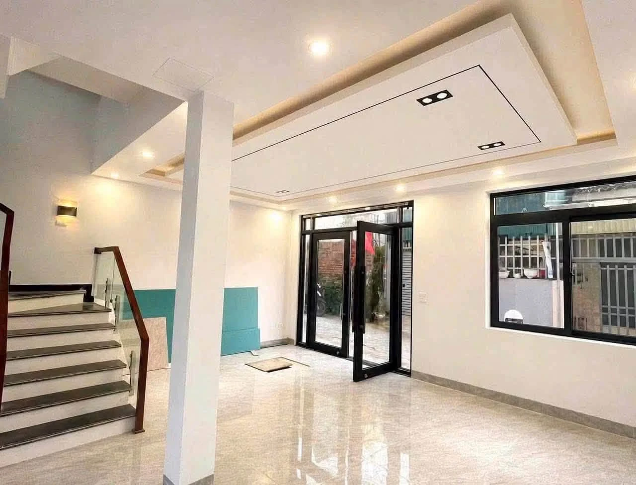 Bán nhà 3 tầng 52m² mặt tiền Cao Thắng 2 tỷ 350 - Ảnh 1