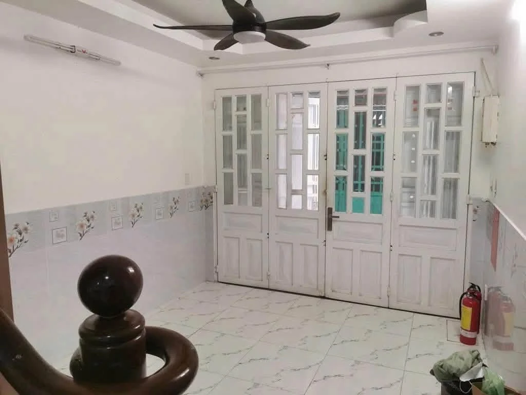 Cho thuê nhà nguyên căn 5PN 4WC Điện Biên Phủ Quận 10 - 17 triệu/tháng - Ảnh thu nhỏ 2