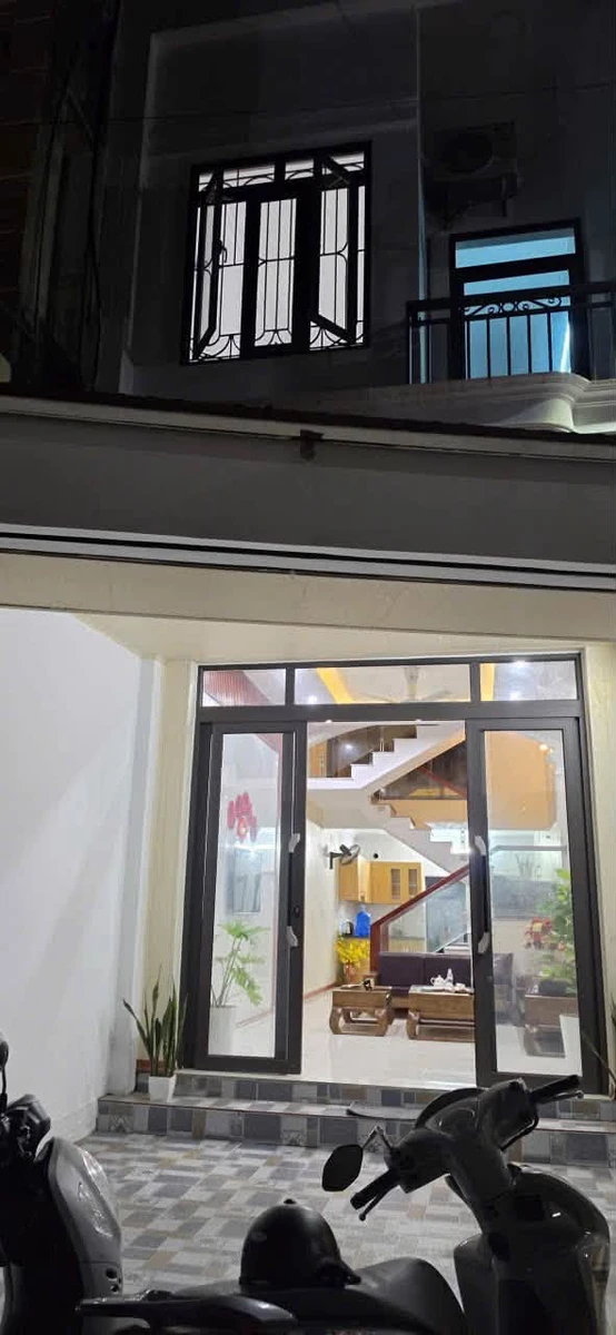 Bán nhà 3 tầng 79m2 Vũ Hựu Quận 5, giá 3 tỷ - Ảnh thu nhỏ 2