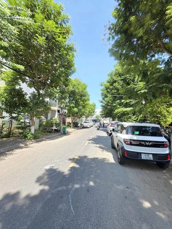 Bán đất 74m2 đường Nguyễn Đức An gần tháp đôi Sungroup, Đà Nẵng giá hơn 11 tỷ