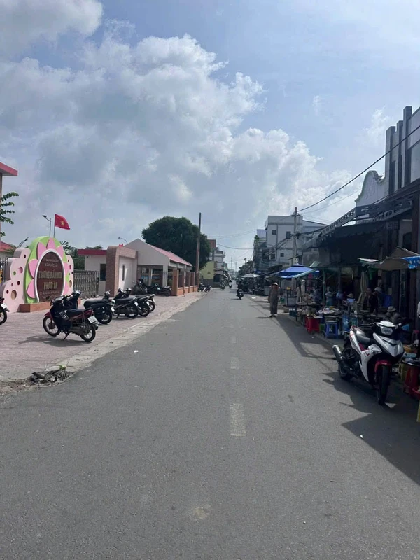 Bán đất 222m² đường Nguyễn Bá Ngọc Phước Hải 6.2 tỷ