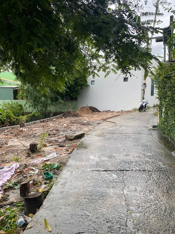 Bán đất Lagi 260m2 gần chợ, giáp Nguyễn Trãi