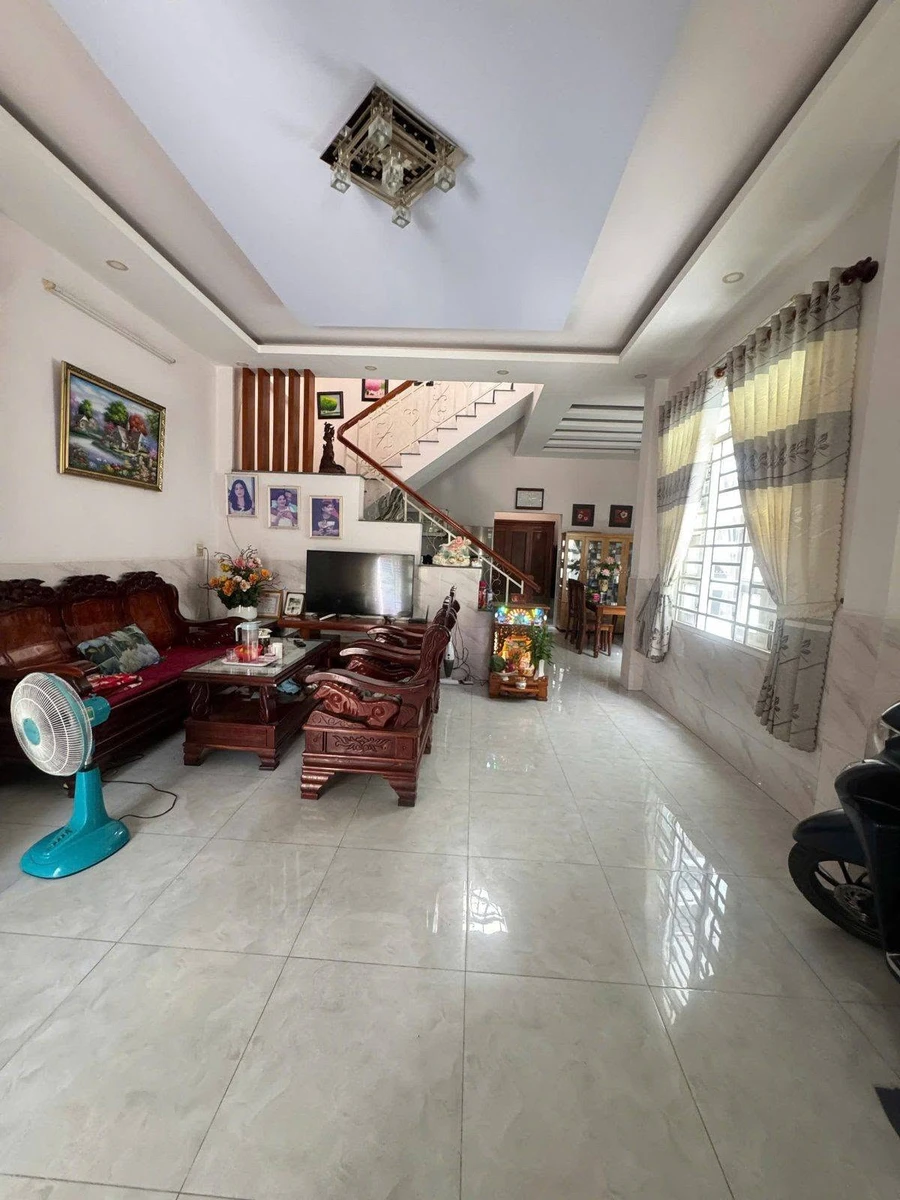Bán nhà phố 2 lầu 90 m² Nha Trang 4,5 tỷ - Ảnh thu nhỏ 3