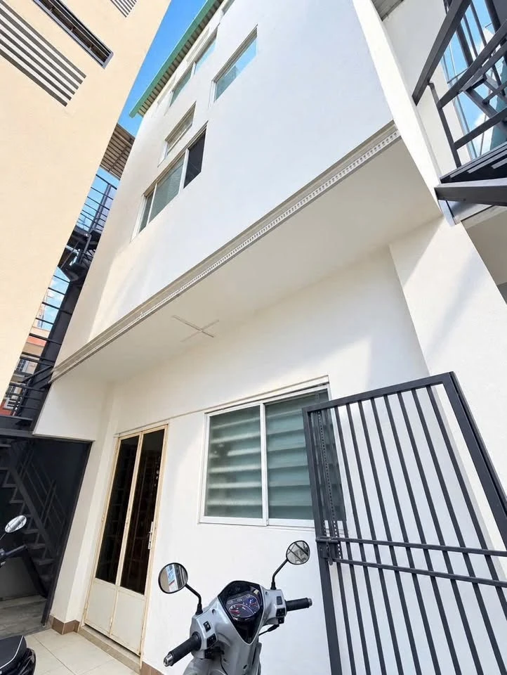 Bán nhà 3 tầng CHDV 9 phòng 59m2 sát Đại học Công Nghiệp, Hạnh Thông, Gò Vấp - Ảnh 1