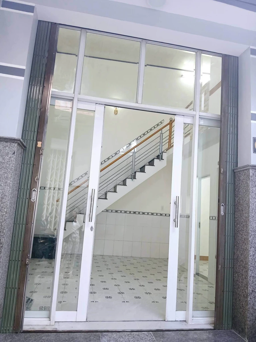 Bán nhà 2 mặt hẻm 40m² với 2 phòng ngủ, giá 2 tỷ 1 - Ảnh thu nhỏ 3