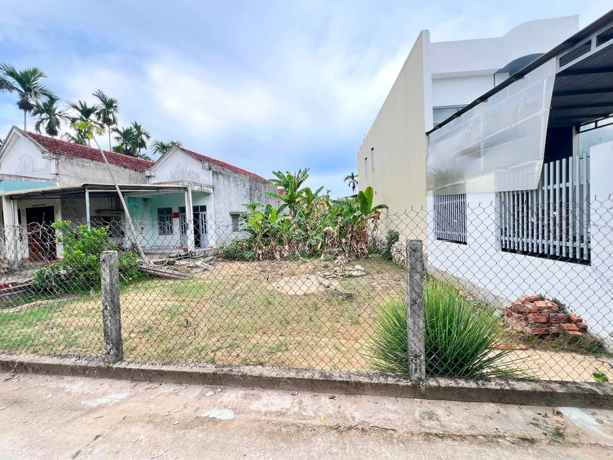 Bán đất 125m² gần cầu Thạch Bích Quảng Ngãi 990 triệu - Ảnh thu nhỏ 2