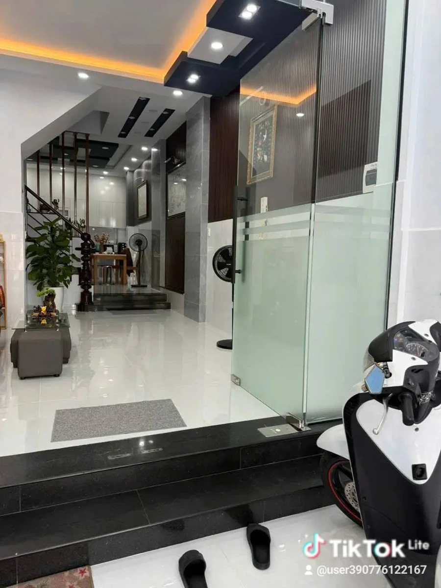Bán nhà mặt tiền kinh doanh 256m2, 6PN, Bình Tân - Ảnh thu nhỏ 3