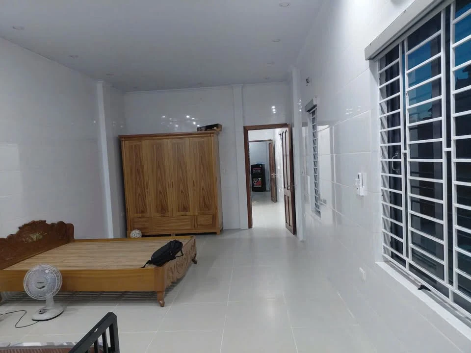 Bán nhà 2 tầng mặt đường Nguyễn Duy Trinh, Vinh, 80m² - Ảnh thu nhỏ 4