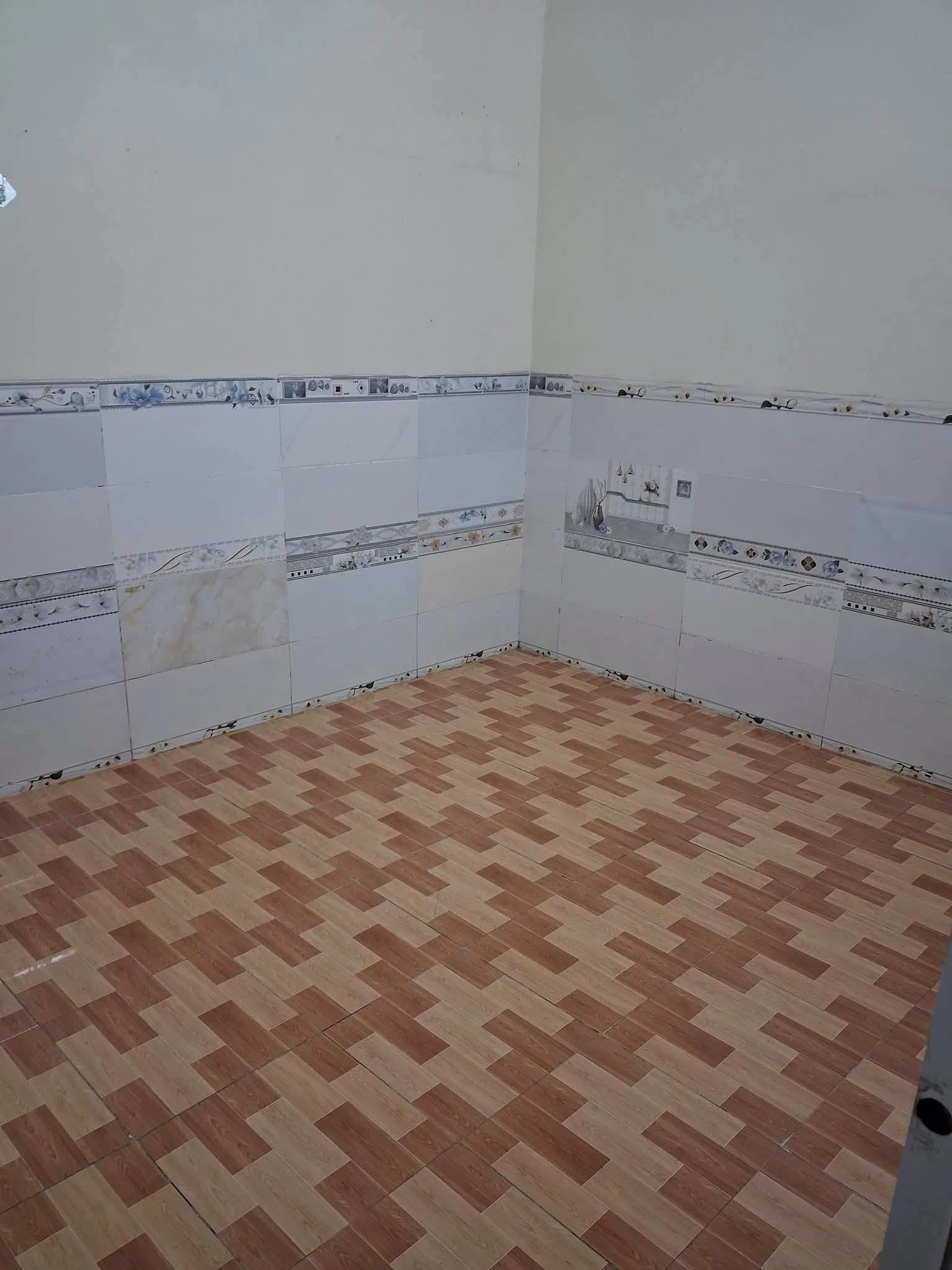Cho thuê nhà nguyên căn mặt tiền Ngô Gia Tự, Rạch Giá 100m², 5.5 triệu/tháng - Ảnh 1