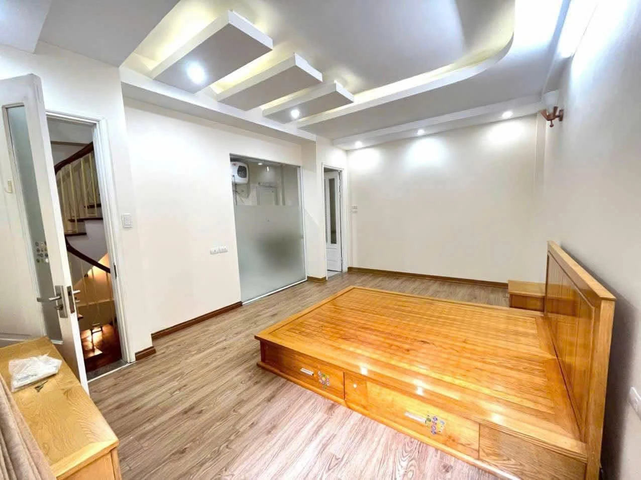 Cho thuê nhà riêng 3PN 40m² 5 tầng Ba Đình 13 tr/tháng - Ảnh 1