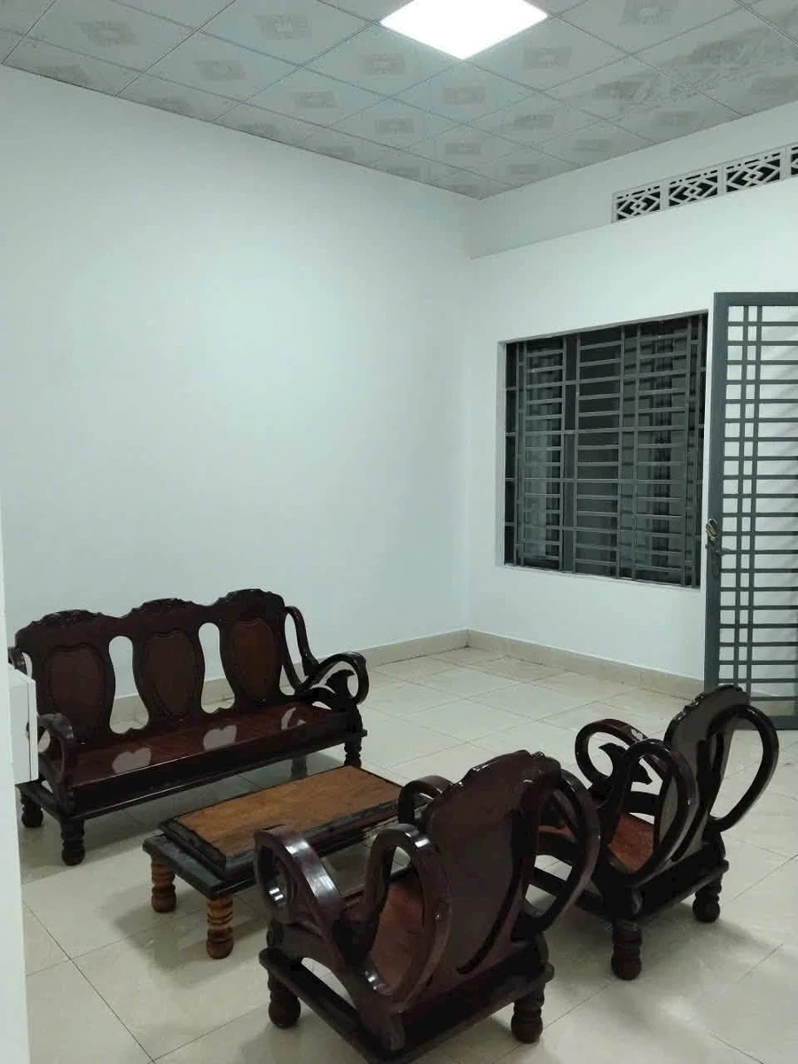 Bán nhà biên nhận riêng 5,5x21m, 2 phòng ngủ, KP3A Trảng Dài, Biên Hòa giá 1 tỷ 420 triệu - Ảnh thu nhỏ 3