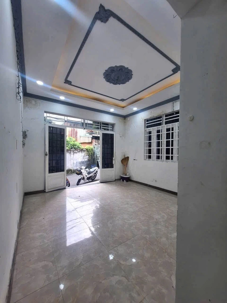 Bán nhà 2 tầng hẻm xe hơi 68m² đường Tam Châu, Tam Bình, Thủ Đức - 5,7 tỷ - Ảnh thu nhỏ 3