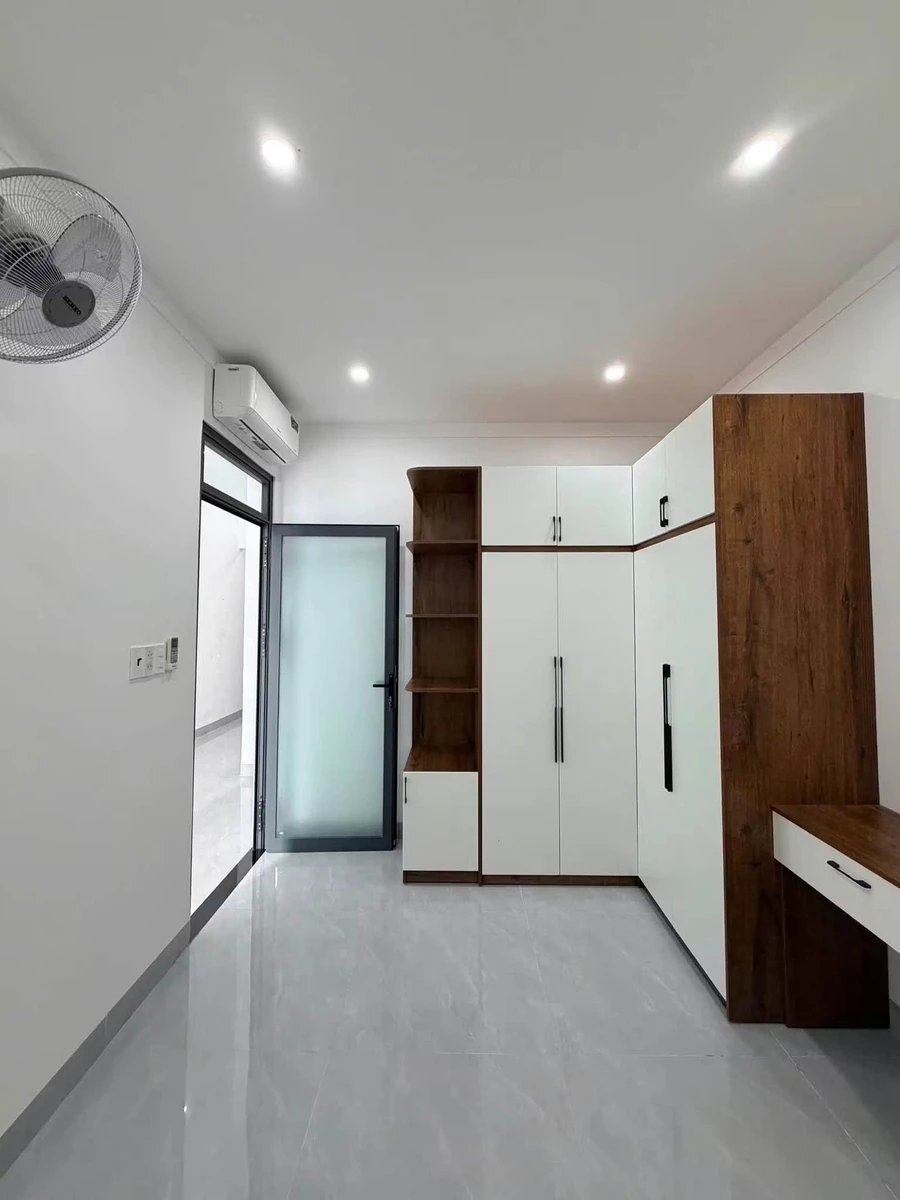 Bán nhà 3 tầng 170m² đầy đủ nội thất Nam Quốc Cang - Ảnh thu nhỏ 5