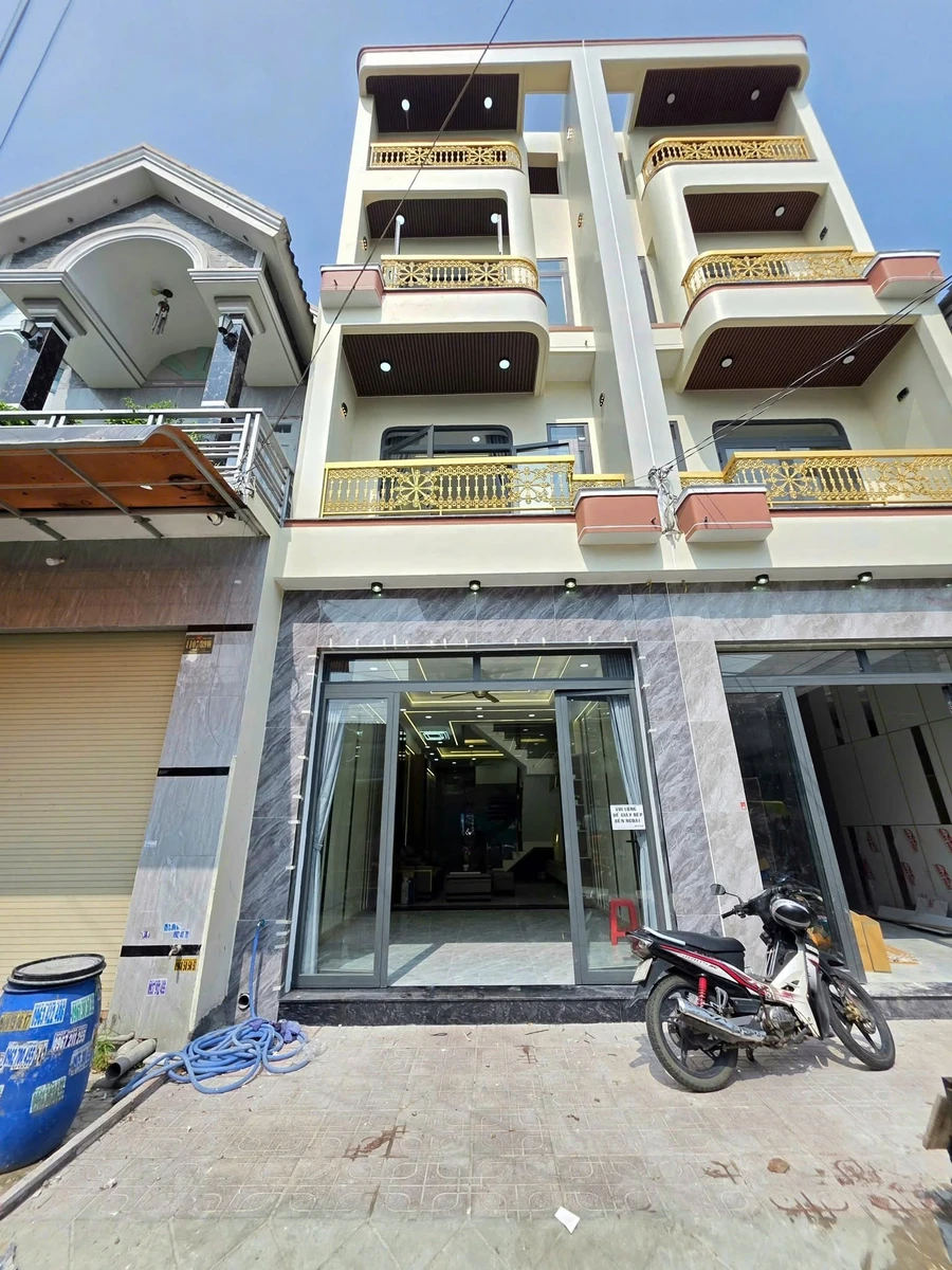 Bán nhà 4PN 60m2 gần Vincom, Dĩ An, 5,3 tỷ - Ảnh 1