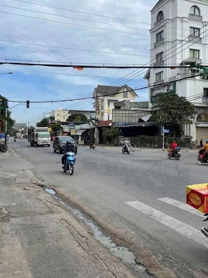 Bán kho xưởng mặt tiền ĐT 743 diện tích 1.120m2 gần Vincom 550 Dĩ An - Ảnh thu nhỏ 2