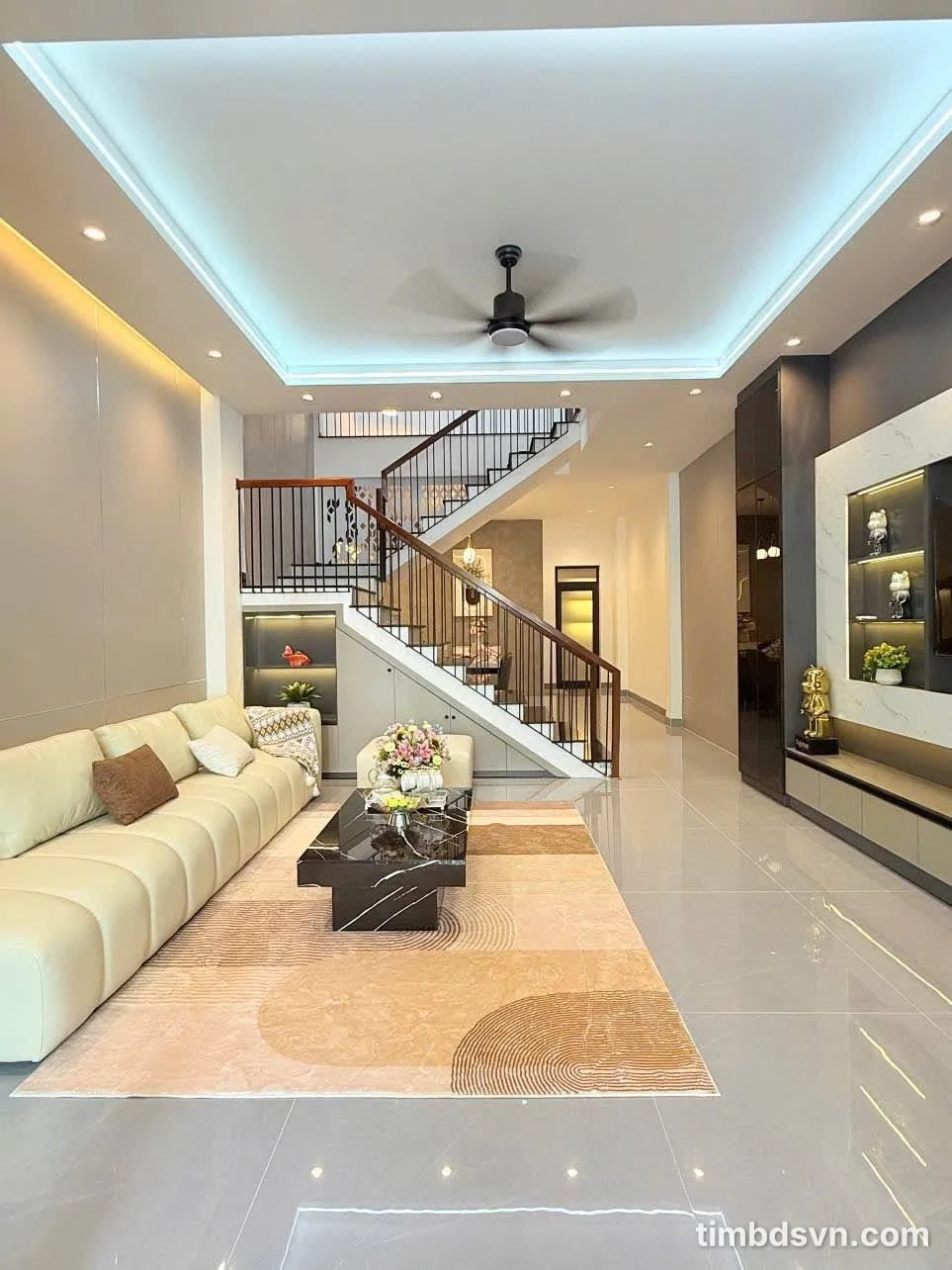 Bán nhà 3 tầng full nội thất 100m² Hòa Xuân Đà Nẵng - Ảnh 1