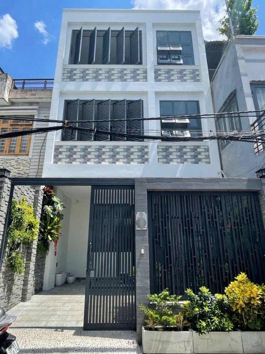 Bán nhà mặt tiền Thới An 12, 102m2, 1 trệt 2 lầu 5PN, giá 7,99 tỷ, Quận 12 - Ảnh 1