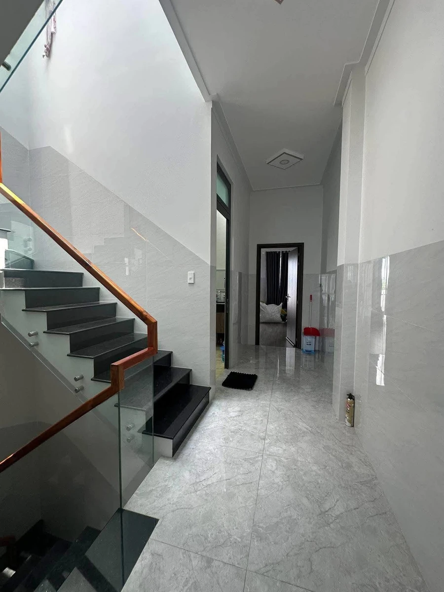 Cho thuê nhà 3PN 2WC full nội thất 300m2 Phan Thiết - Ảnh thu nhỏ 4