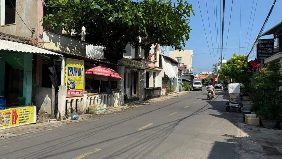 Bán nhà 2 phòng ngủ 150m² mặt tiền 9.4m Hoài Hải Bình Định - Ảnh thu nhỏ 2