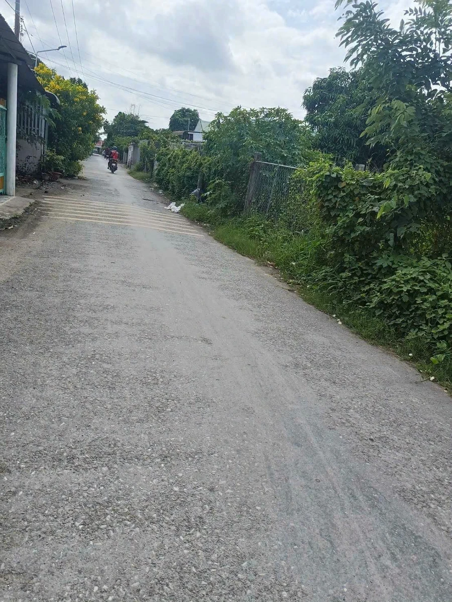 Bán nhà 6 phòng, 120 m² mặt tiền Bùi Sỹ Hùng Bến Tre - Ảnh thu nhỏ 2