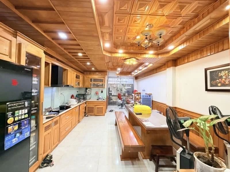 Bán nhà mặt tiền Thái Thị Bôi 4 tầng 310m² hơn 10 tỷ - Ảnh thu nhỏ 2