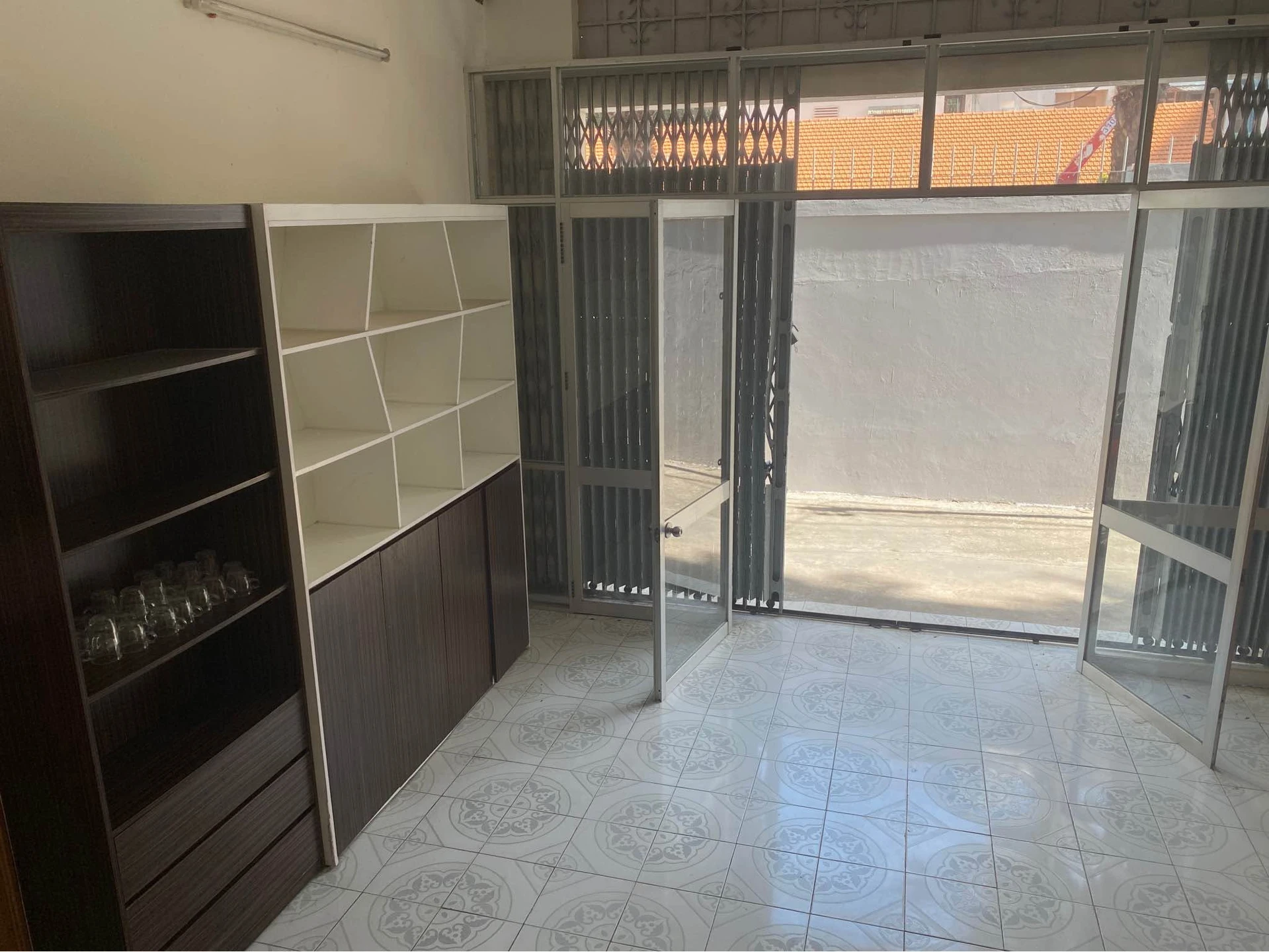 Cho thuê nhà 3 tầng 120m2 có 3PN Tuệ Tĩnh Nha Trang - Ảnh 1