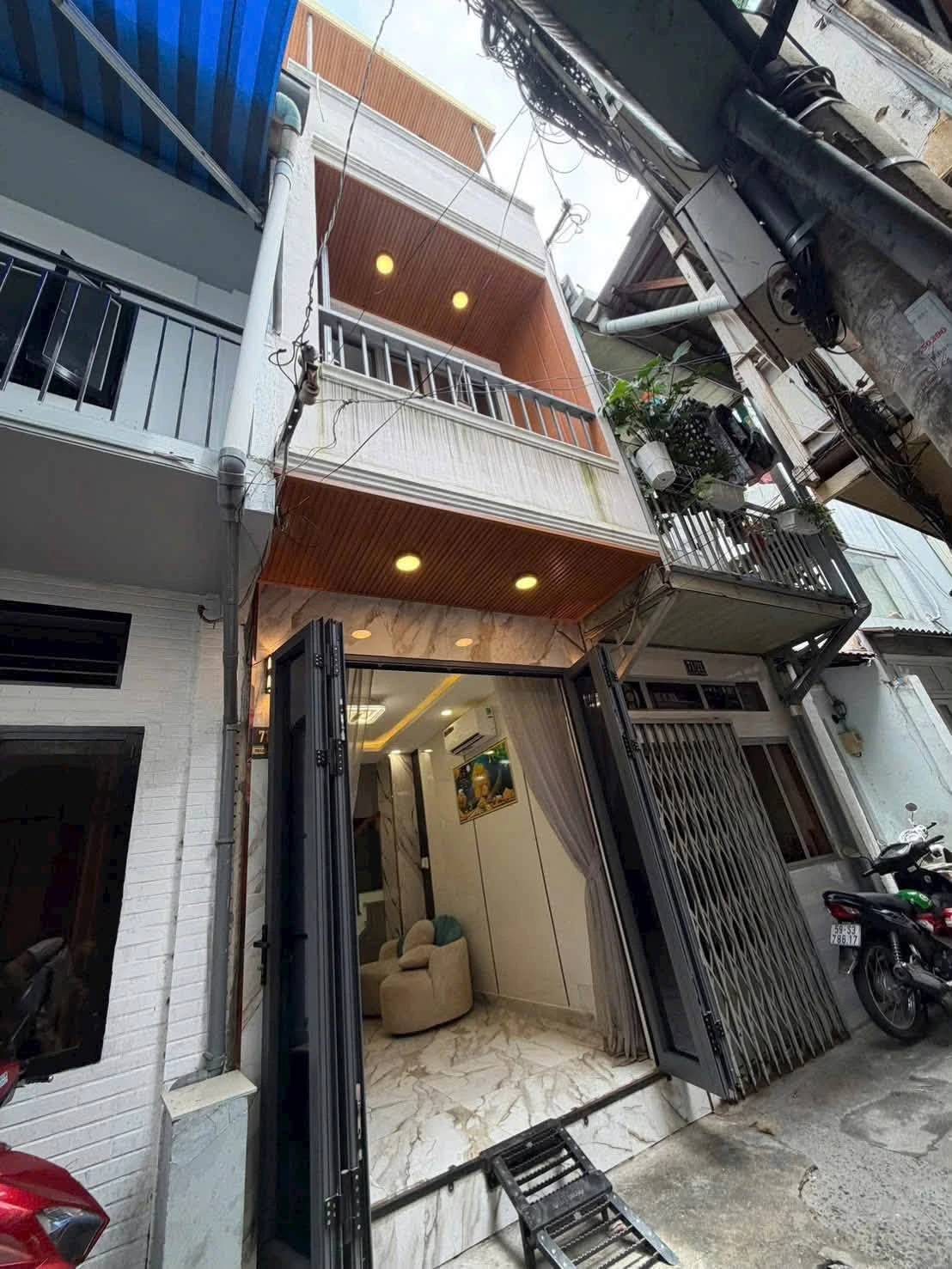 Bán nhà hẻm 3 tầng 3PN full nội thất Trần Phú Phường 4 Quận 5, 3,98 tỷ - Ảnh 1