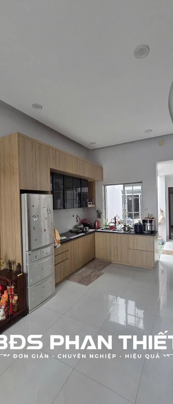 Bán nhà 1 trệt 1 lầu mặt tiền Nguyễn Văn Linh 90m² Phan Thiết